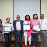 Premian la excelencia académica de tres estudiantes del Liceo Juan Pablo Duarte 